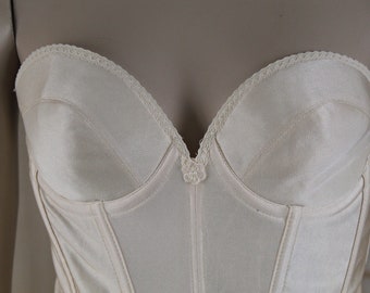 Vintage Carnival Ivory Satin Strapless/Backless Long Line Bra Size 36 B