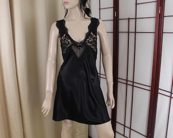 chinese dress ladies Striped & Heart Print Contrast Lace Night Dress  Beisat