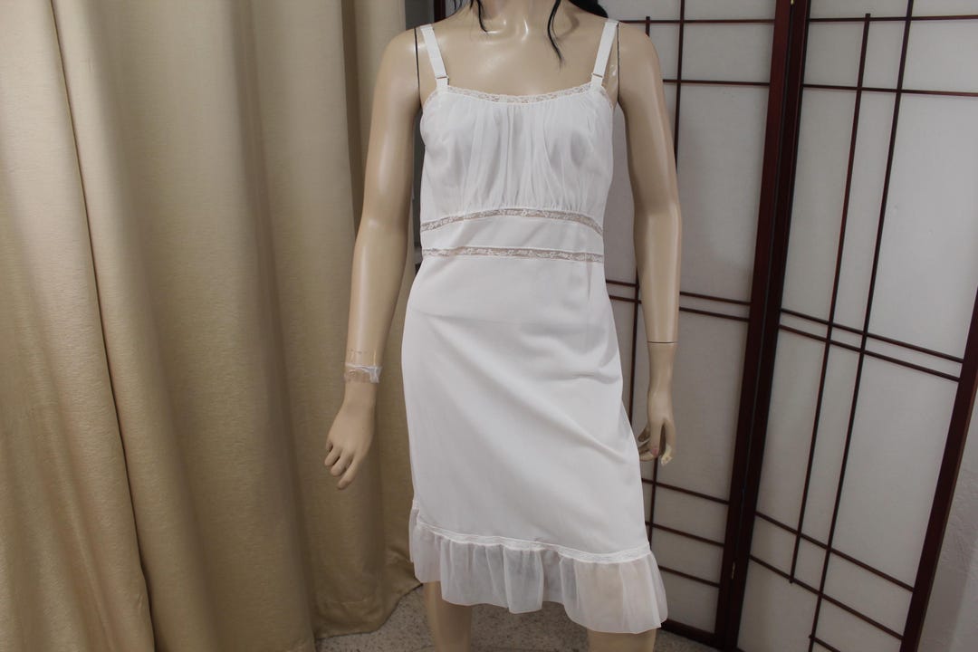 Vintage 1950's White Full Slip Size Small - Main Image