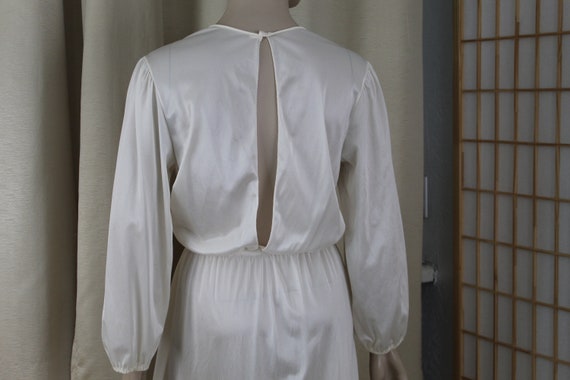 Vintage 2 piece Sears Grecian Long Nightgown Ivor… - image 5