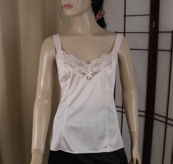 Vintage Olga Pastel Pink Cami Size Medium Style 9… - image 1