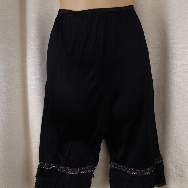 Vintage Ruffle Bloomers