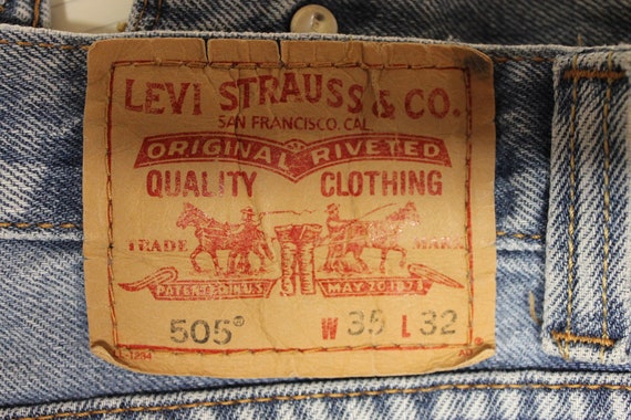 Vintage 505 Levi Size 33.5/31.5" Med Blue Worn In… - image 7