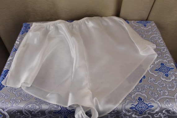 Vintage White Silky Satin French Knickers/Sleep S… - image 3