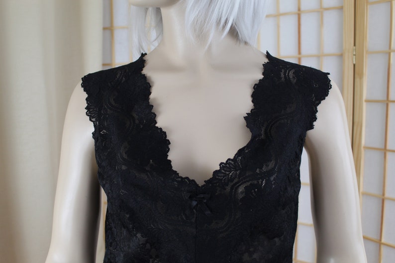 Vintage Black Lace Top By Ilusion Size Large Stretchy