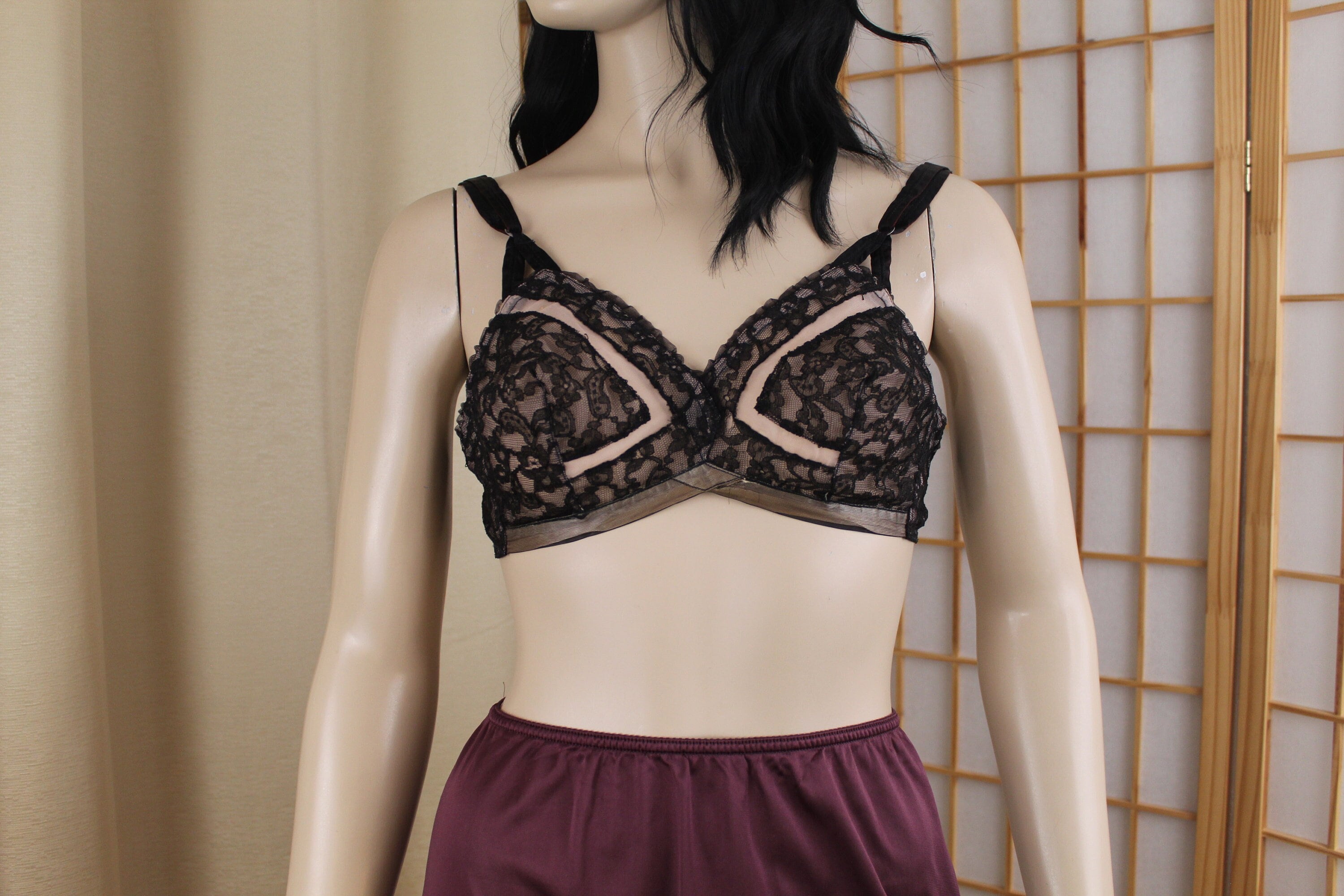 Vintage 1950's Black Lace Bullet Bra Size 34/35 B -  Hong Kong