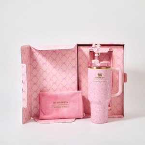 Stanley x LoveShackFancy Diamond Bow Quencher H2.0 FlowState Tumbler 40oz – Limited Edition Pink Ribbon Collection