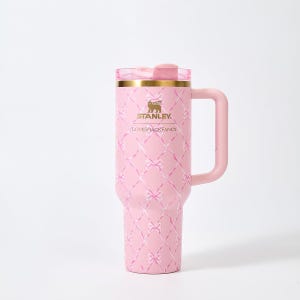 Stanley x LoveShackFancy Diamond Bow Quencher H2.0 FlowState Tumbler 40oz – Limited Edition Pink Ribbon Collection