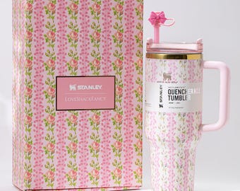 Stanley x LoveShackFancy Blooming Heirloom Quencher Tumbler 40oz – Pink Floral Bow Hydration