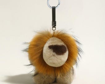 Fluffy Lion Plushie Bag Charm – Faux Fur Safari Lion Keychain Accessory