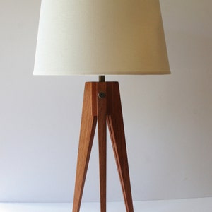 Table Lamp Tripod Slim - Brazilian Cherry