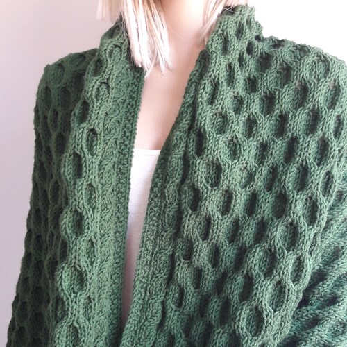 LA LUNA, Hand Knit Shawl, WOOLY Blanket Wrap, Cable Knit Scarf, shops Wedding Stole, Bridal Cover up, Rectangular, Puffy, Gift for Her, Bridesmaid