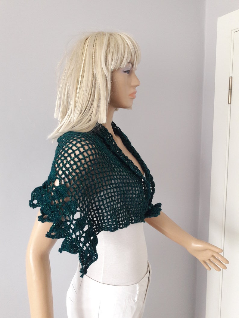 Evening Wrap Bridal Shawlette Glittered Wrap Versatile ROMANTIC BEAUTY Beautiful Edging Crochet Shawl Crochet Flower WEDDING Capelet