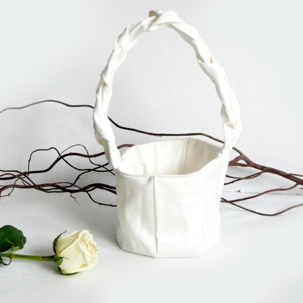 Flower Girl Basket, bridal basket, wedding flower basket