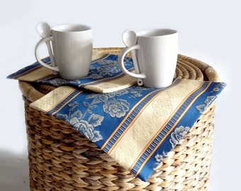 Coasters en tissu - Placemat bleu  et beige - décor à la maison - roses