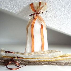 Travel lingerie bag in voile fabric very elegant