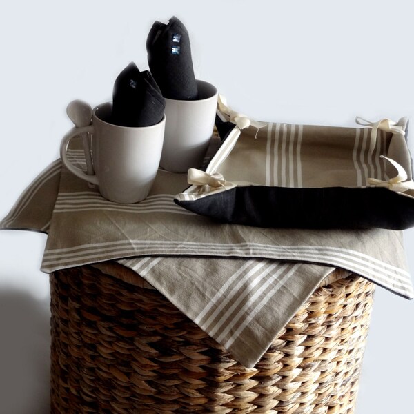 Breakfast set with bread basket and table mats ecru and brown - kitchen accessories for the table