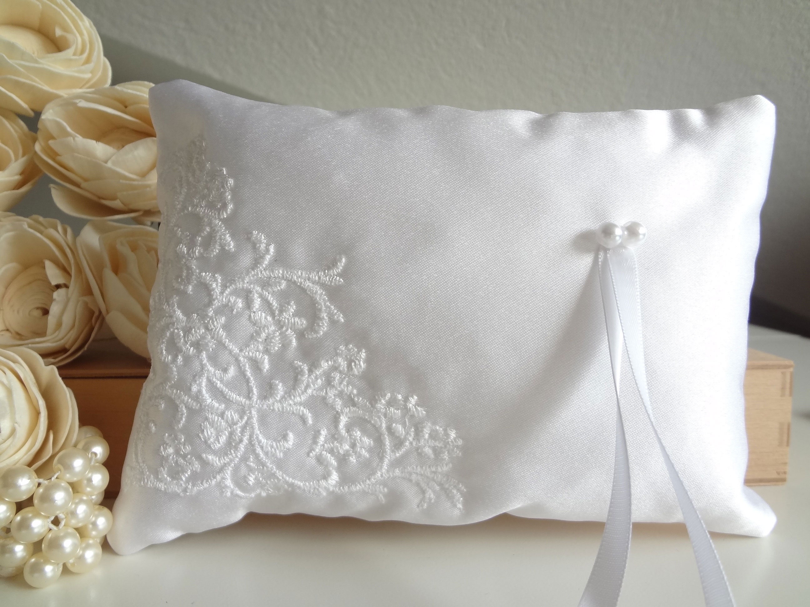 Cuscino Porta Fedi A Cuore Con Strass E Perle - Elegante Per Cerimonia Nuziale - Foto 11