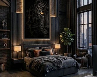 Puede incluir: Un dormitorio con una cama grande, ropa de cama gris oscuro y una manta de piel sintética, flanqueada por dos mesitas de noche con lámparas. Un gran cuadro enmarcado de una pantera negra con un ojo dorado cuelga en la pared de ladrillo.