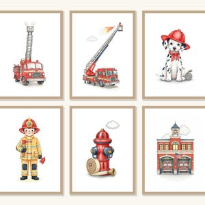 Pode incluir: Conjunto de seis impressões em aquarela emolduradas com temas de segurança contra incêndios. Inclui um caminhão de bombeiros vermelho, um cão dálmata com chapéu de bombeiro, um bombeiro, um hidrante e um quartel de bombeiros. As ilustrações são em estilo cartoon.