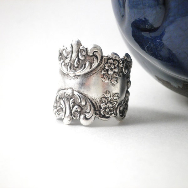Mystic Rose Scroll Ring Silver