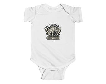 Casco da corsa Built for Speed, body per neonati con grafica a bandiera a scacchi