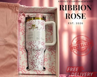 Stanley x LoveShackFancy Ribbon Rose Quencher Tumbler Gift Set – Limited Edition Pink Floral Design