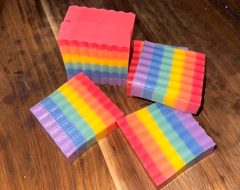 Jabón artesanal de leche de cabra Rainbow – Perfumado con flor de loto, hidratante.