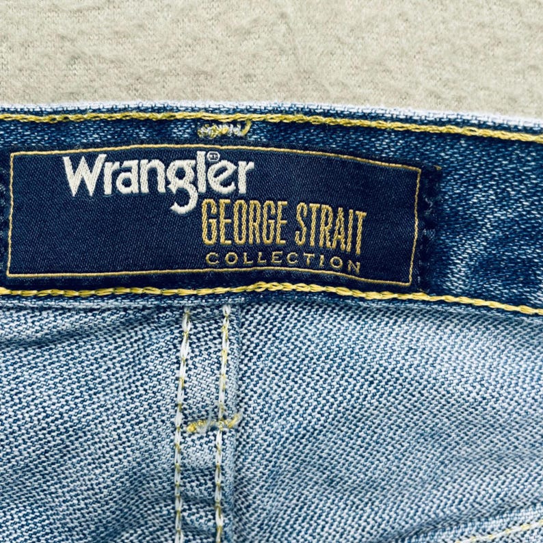 Calça jeans masculina Wrangler, 100% algodão, tamanho 36x32, modelo George Strait Relaxed Straight Western, azul. imagem 4