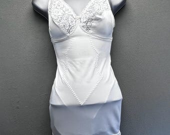 Cupido dames shapewear bodysuit met witte kanten rand 34 vintage stijl stevige controle 514