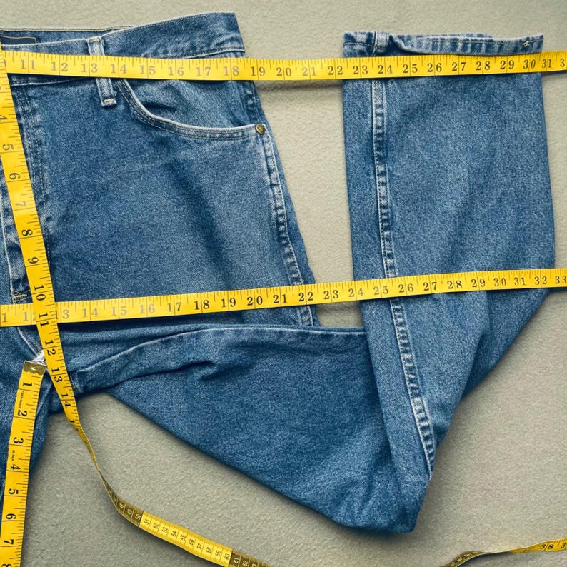 Calça jeans masculina Wrangler, 100% algodão, tamanho 36x32, modelo George Strait Relaxed Straight Western, azul. imagem 13