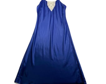 Vestido de lingerie vintage novo com etiqueta, modelo slip dress com detalhes em renda, em cetim, para dormir, azul, tamanho único.