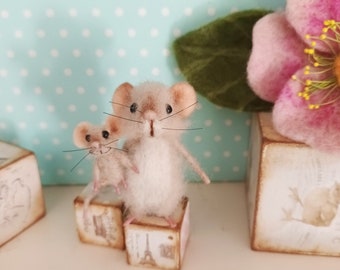 Needle felt mouse miniature mouse felt mouse dollhouse mouse needle felted mouse felt mice cute mouse wool mouse white mouse realistic mouse