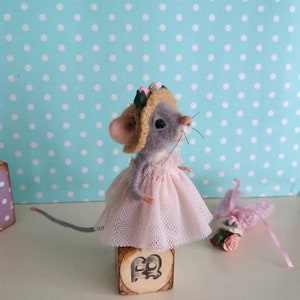 Needle felt mouse miniature mouse felt mouse dollhouse mouse needle felted art mouse felt mice mouse wool mouse white mouse realistic mouse
