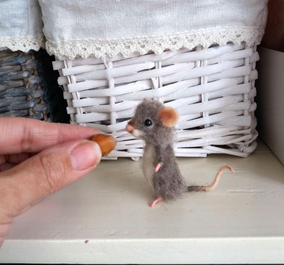 Needle Felt Mouse Miniature Mouse Felt Mouse Dollhouse Mouse Needle Felted  Mouse Felt Mice Cute Mouse Wool Mouse White Mouse Realistic Mouse 