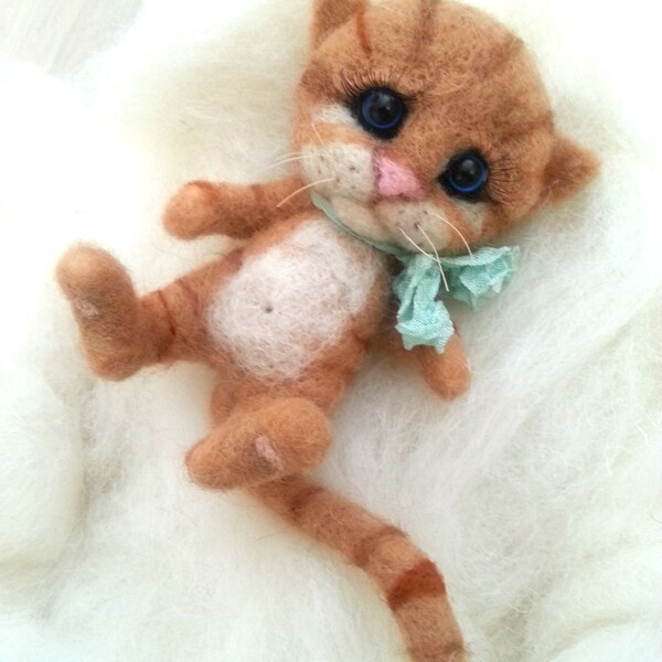 Lubelle - OOAK, needle felted cat, collectible cat, miniature cat, felt kitten, felted animal, felt cat, art toy, felted cat