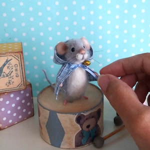 Needle felt mouse miniature mouse felt mouse dollhouse mouse needle felted mouse felt mice cute mouse wool mouse white mouse realistic mouse