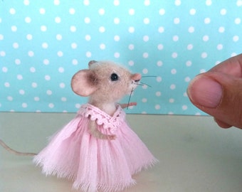 Needle felt mouse miniature mouse felt mouse dollhouse mouse needle felted mouse felt mice cute mouse wool mouse white mouse realistic mouse