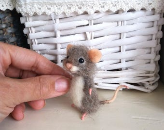 Needle felted mouse miniature mouse cute mouse dollhouse mouse realistic mouse felt mouse art mouse, blythe mouse, felted mice, maus