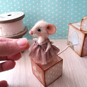 Needle felt mouse miniature mouse felt mouse dollhouse mouse needle felted mouse felt mice cute mouse wool mouse white mouse realistic mouse image 4