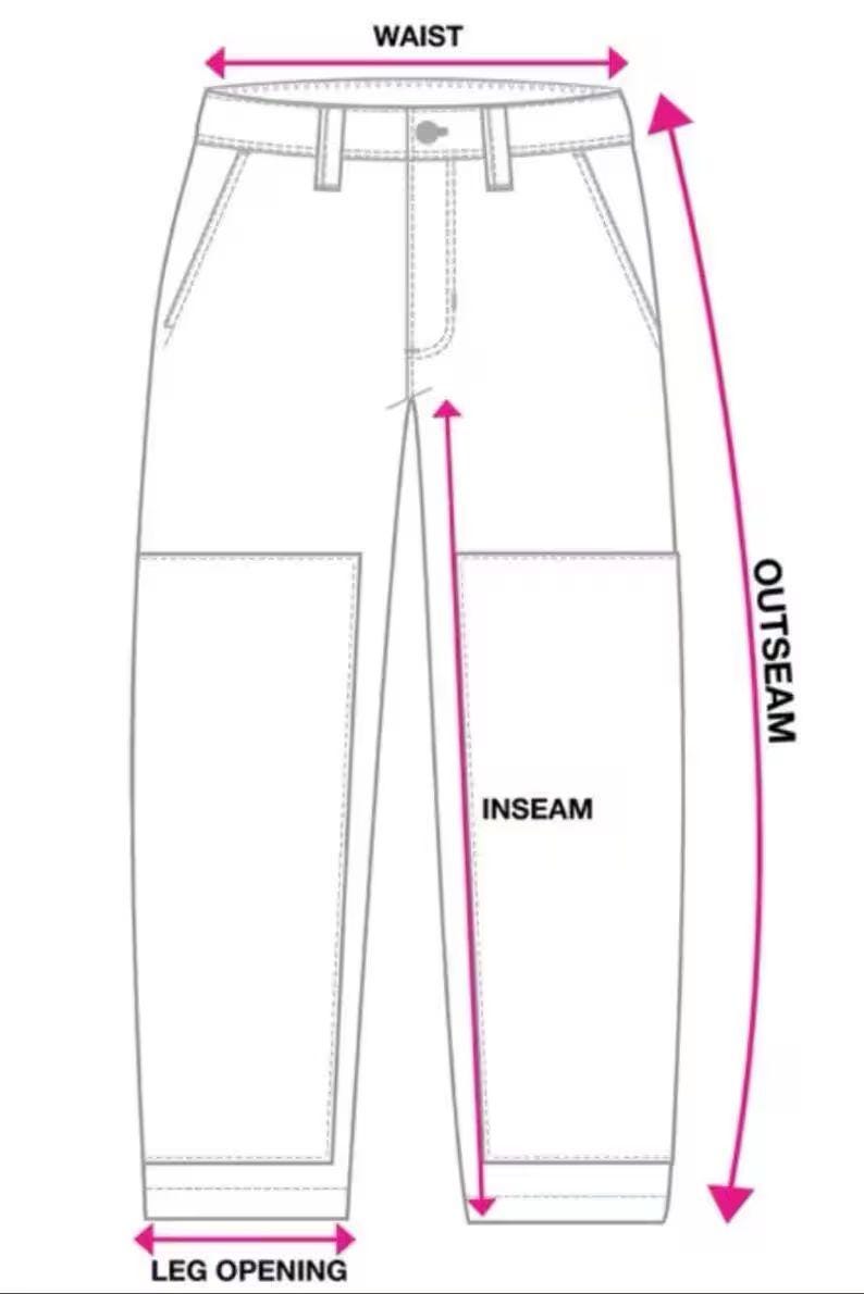 K&ouml;nnte beinhalten: Diagramm einer Hose mit Ma&szlig;angaben: Bundweite, Au&szlig;ennaht, Innenbeinl&auml;nge und Bein&ouml;ffnung. Pinke Pfeile zeigen die Messpunkte an. Die Hose wird in einem flachen, technischen Zeichenstil dargestellt.