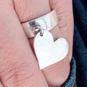 silver dangle heart ring