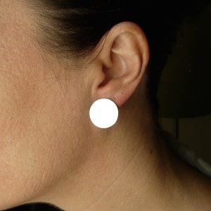 silver disc earrings minimal