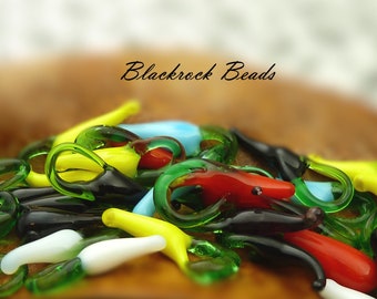 Bulk 30 Mixed Color Chili Pepper Lampwork Glass Pendants - 18mm to 28mm x 4mm to 8mm - Chili Pepper Charms - BQ24