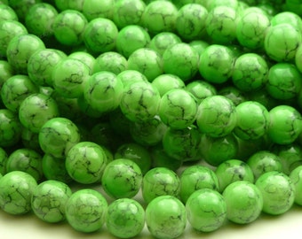 8mm Lime Green Mottled Pattern Round Glass Beads - 25 Pieces - BN12