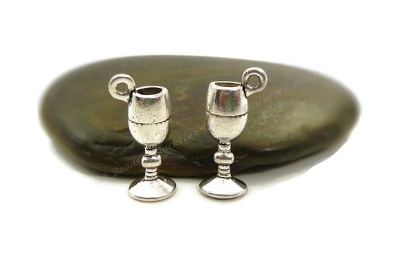 Silver Tone Wren 3D Charms X5 Silver Tone Wren 3D Charms X5