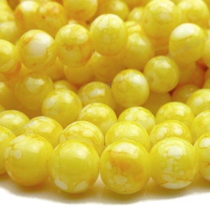 8mm Golden Yellow and White Round Glass Beads 25 Pieces BL9 image 2