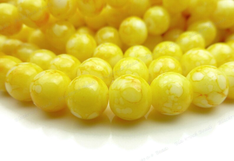 50 or 100 Pieces BL9 25 8mm Golden Yellow and White Round Glass Beads
