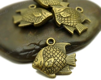 10 Fish Charms - 3D and Double Sided - Antique Bronze Tone - 16x17mm, Angel Fish Pendants, Nautical Charms - BM5