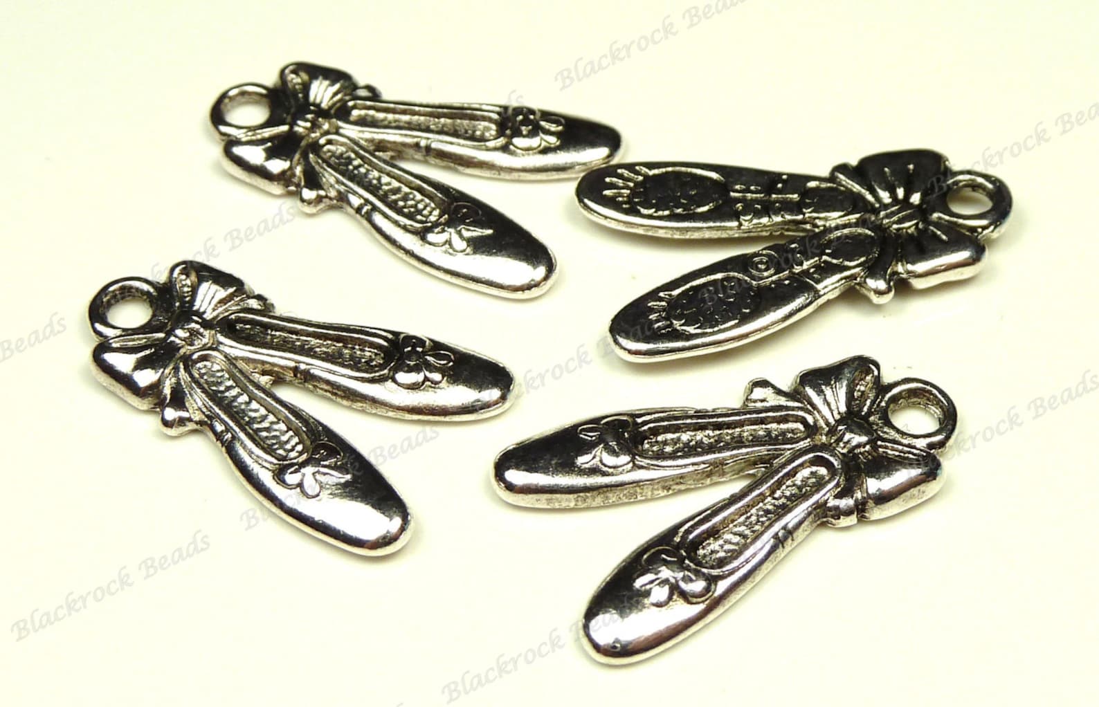 10 antique silver tone ballet shoe 21x12mm metal charms - findings, jewelry supplies, ballerina slippers - bt5